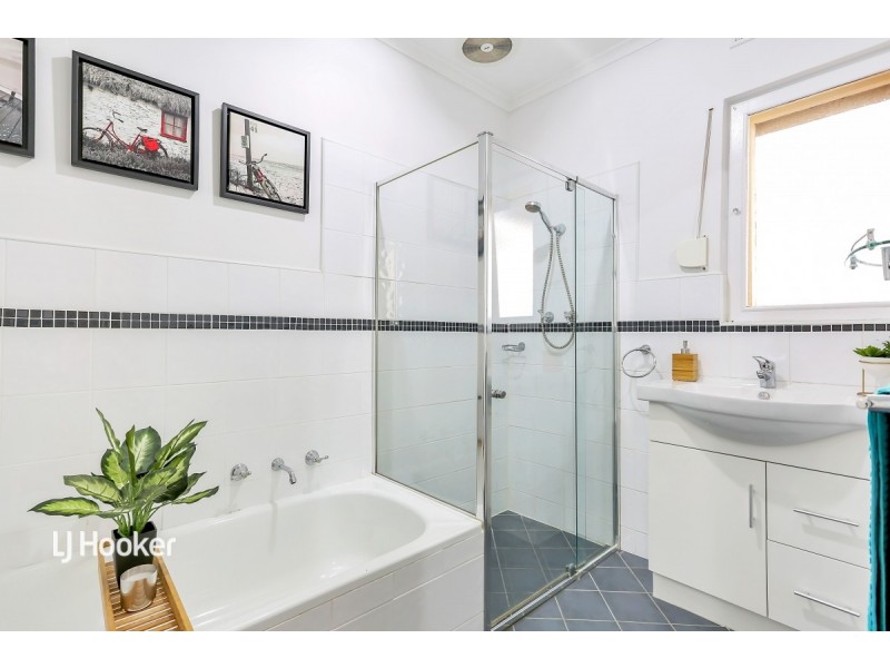 60 Milne Road, Para Hills SA 5096