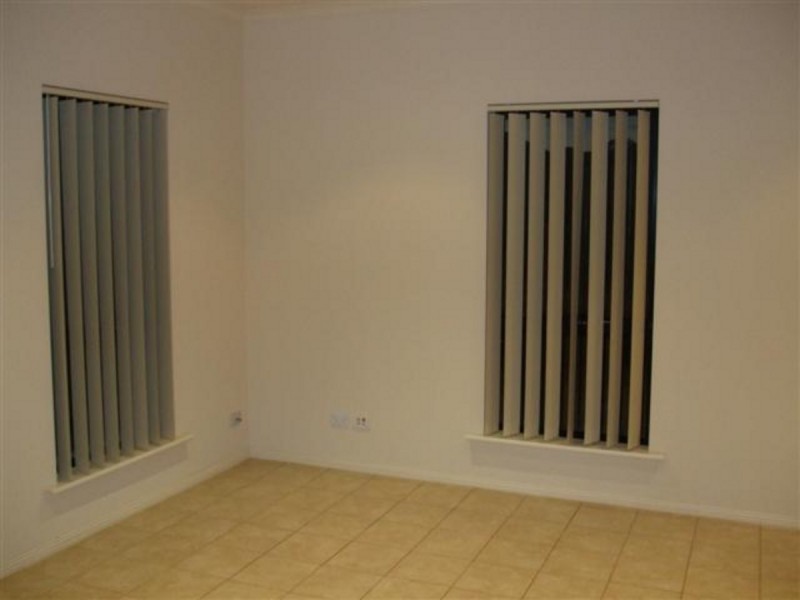 2 Avocet Drive, Mawson Lakes SA 5095