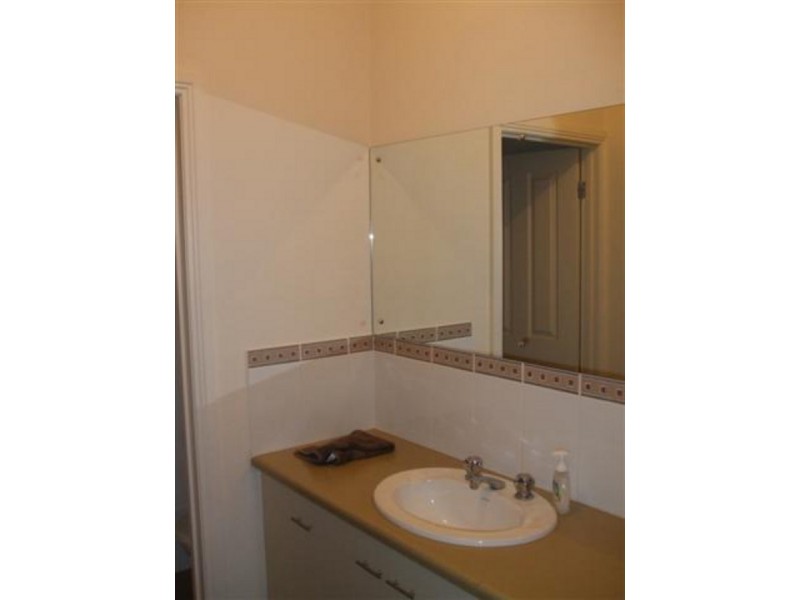 2 Avocet Drive, Mawson Lakes SA 5095