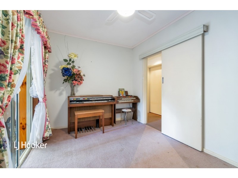 9 Collins Street, Elizabeth Downs SA 5113