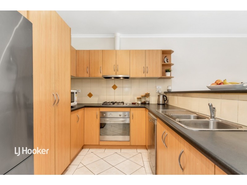 27 Ormond Avenue, Clearview SA 5085