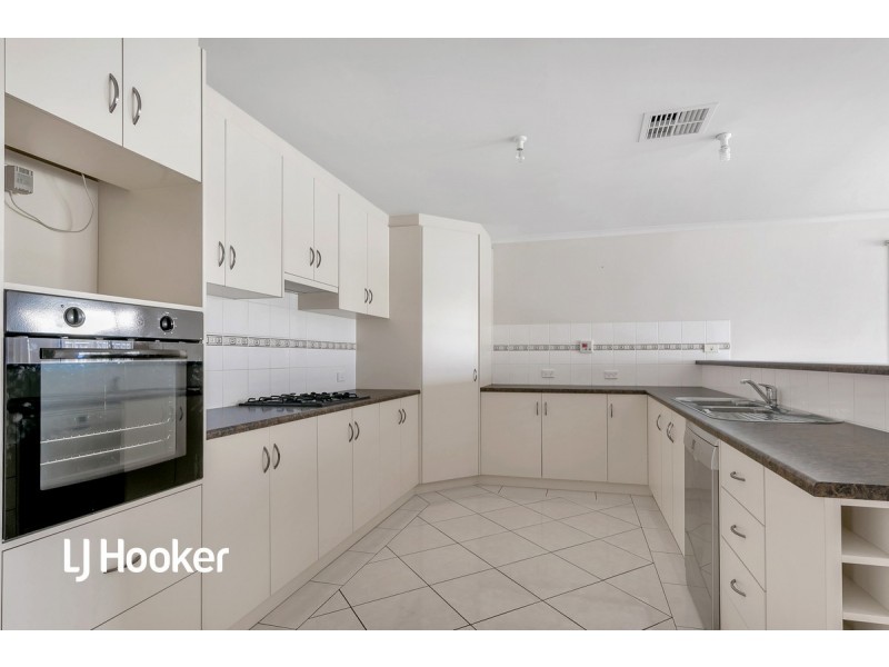 8 Berno Court, Parafield Gardens SA 5107