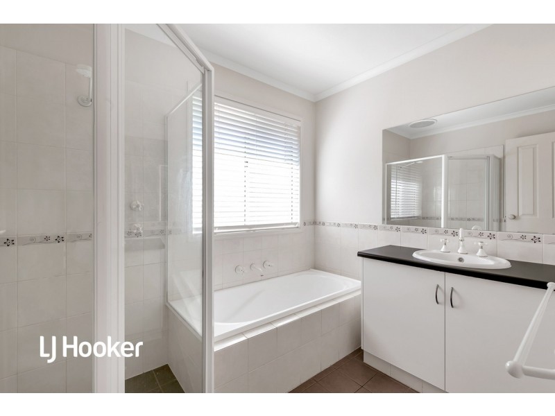 8 Berno Court, Parafield Gardens SA 5107