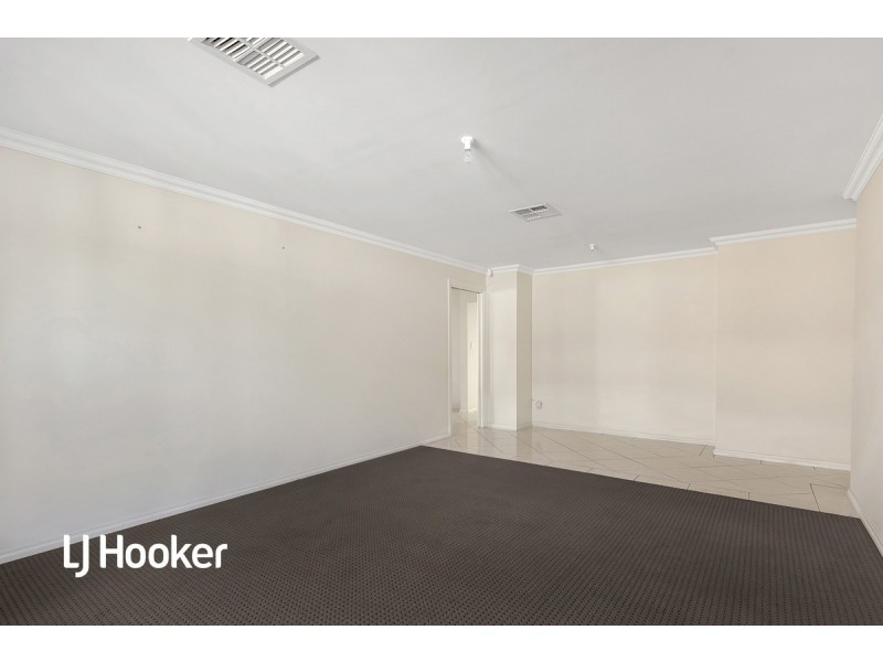 8 Berno Court, Parafield Gardens SA 5107