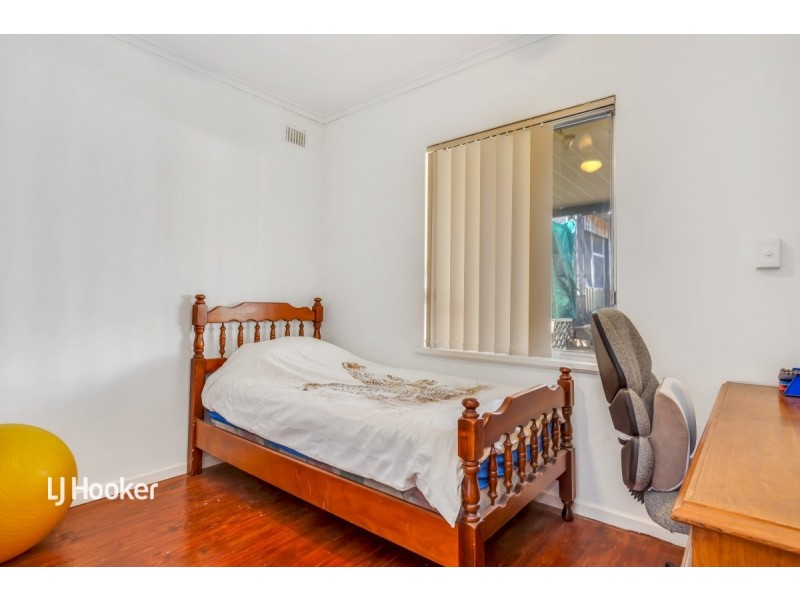 6 Sharon Drive, Para Hills SA 5096