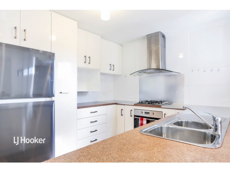 2 MacMillan Avenue, Mawson Lakes SA 5095