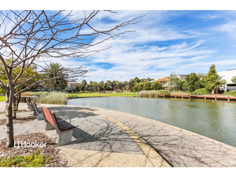 2 MacMillan Avenue, Mawson Lakes SA 5095