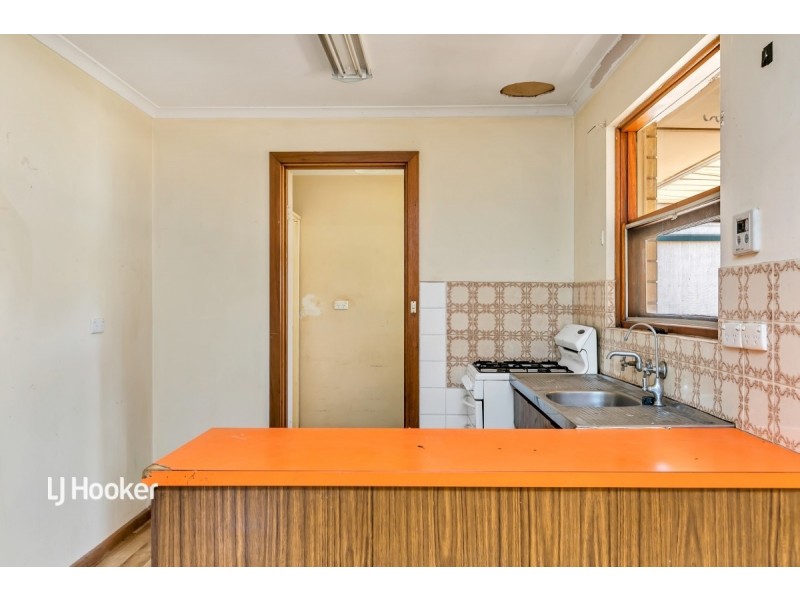 11 Middle Avenue, Paralowie SA 5108