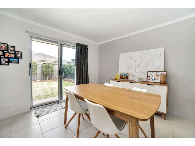 188 President Avenue, Andrews Farm SA 5114