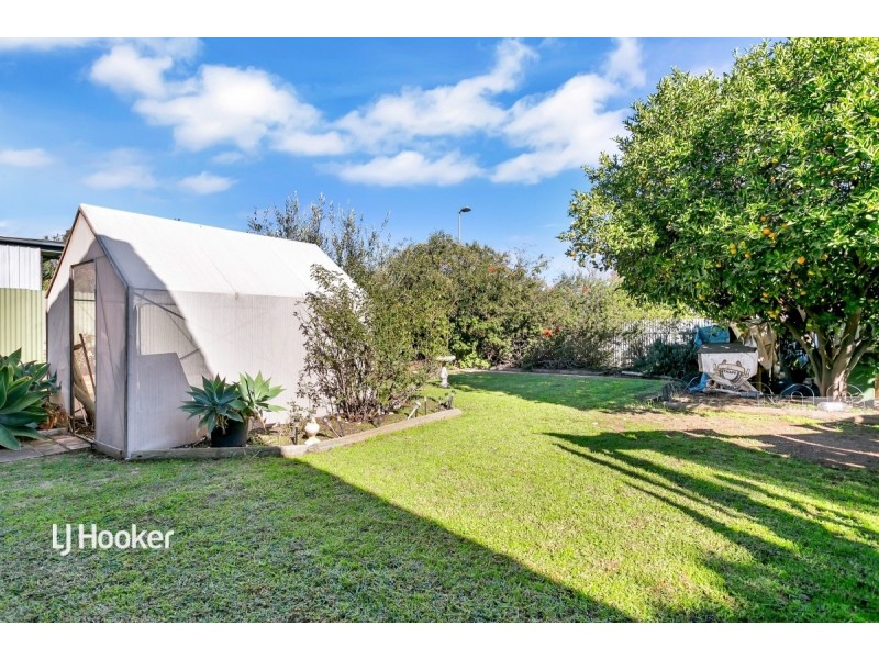 61 Collingbourne Drive, Elizabeth Vale SA 5112