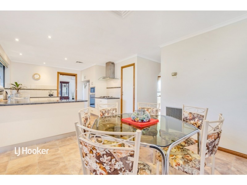 39 Duke Avenue, Para Hills SA 5096