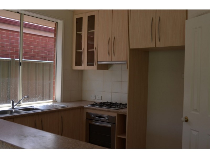 6 Juniper Place, Mawson Lakes SA 5095