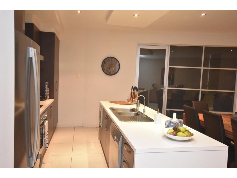 5 Yates Street, Mawson Lakes SA 5095