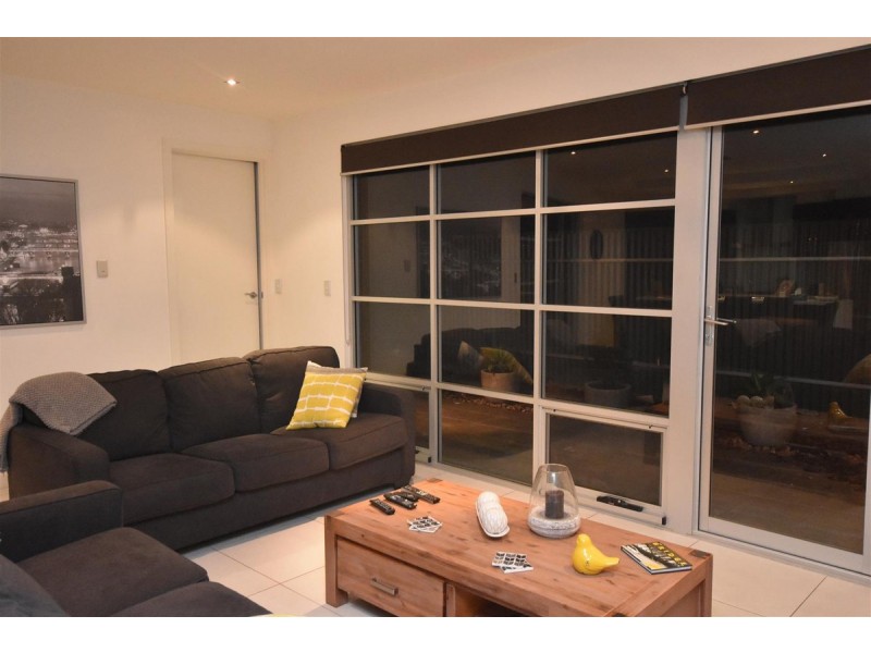 5 Yates Street, Mawson Lakes SA 5095