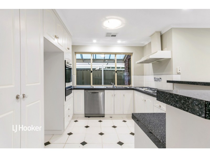 2 Carnation Court, Parafield Gardens SA 5107