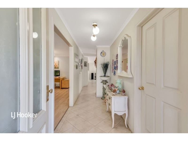 2 Legend Avenue, Walkley Heights SA 5098