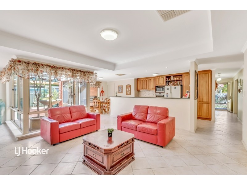 2 Legend Avenue, Walkley Heights SA 5098