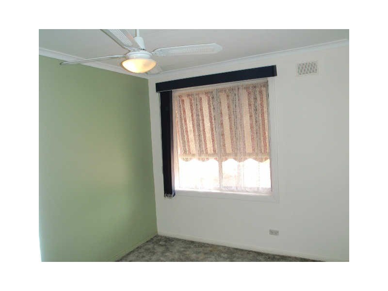 15 Barrington Road, Elizabeth Downs SA 5113