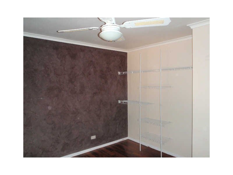 15 Barrington Road, Elizabeth Downs SA 5113