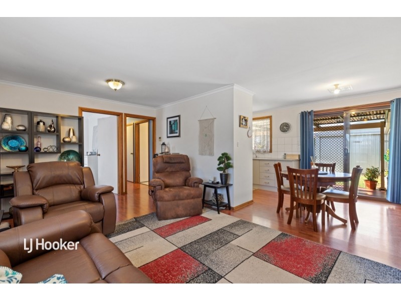 30 Wakeling Crescent, Parafield Gardens SA 5107