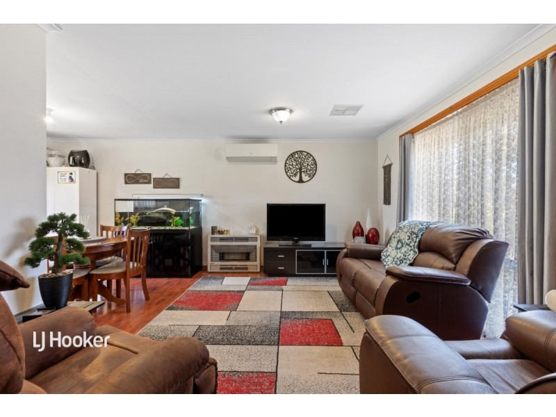 30 Wakeling Crescent, Parafield Gardens SA 5107