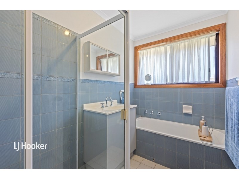 30 Wakeling Crescent, Parafield Gardens SA 5107