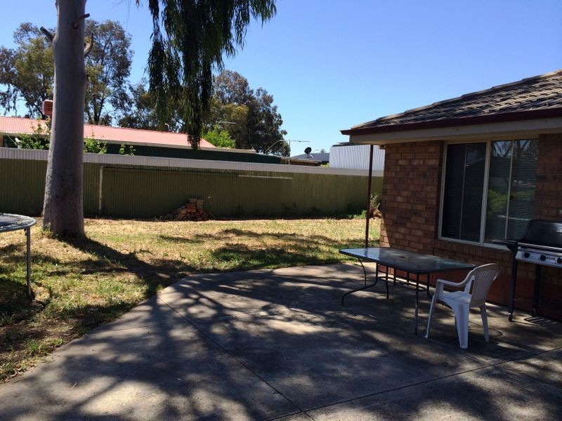 327 Burton Road, Burton SA 5110