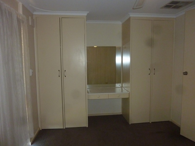 11 Landy Avenue, Gulfview Heights SA 5096