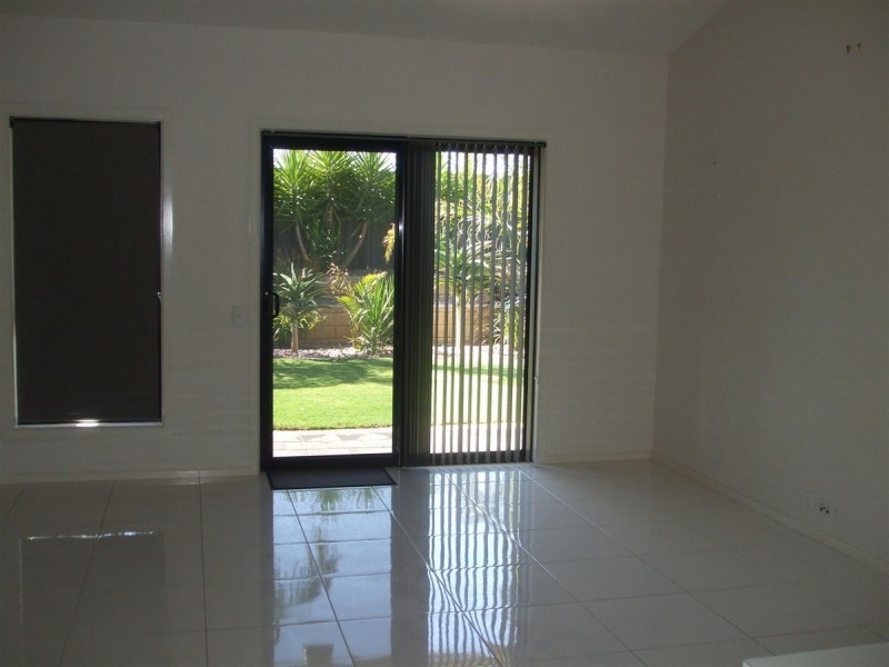 27 Bimini Crescent, Mawson Lakes SA 5095