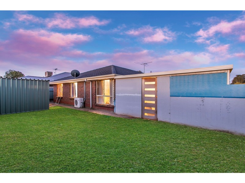 27 Barnet Road, Evanston SA 5116