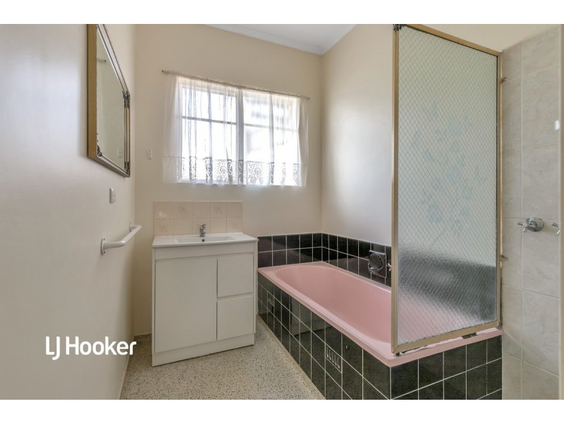 24 Galway Crescent, Salisbury Downs SA 5108