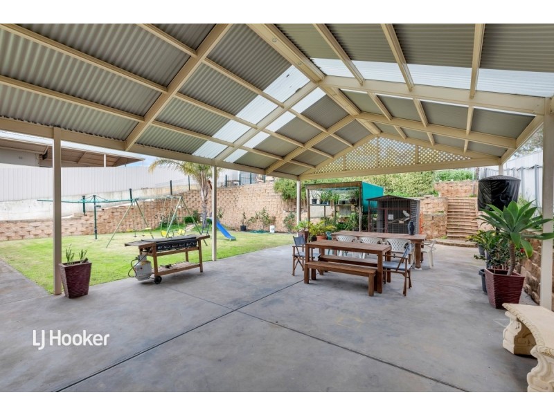 15 Queensborough Drive, Salisbury Heights SA 5109