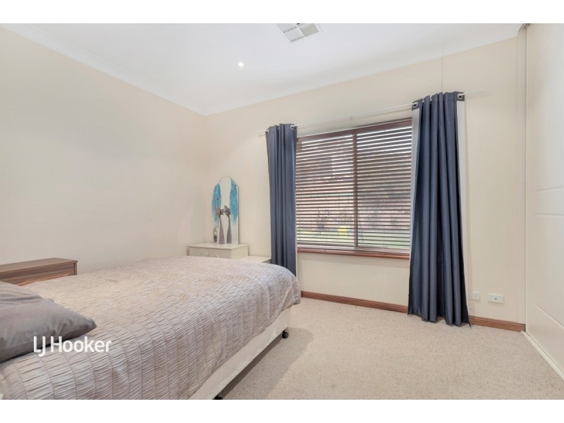 15 Queensborough Drive, Salisbury Heights SA 5109