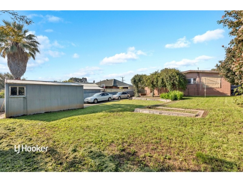 4 Loral Street, Modbury SA 5092