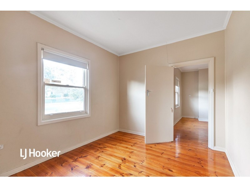 6 Hornet Crescent, Elizabeth East SA 5112