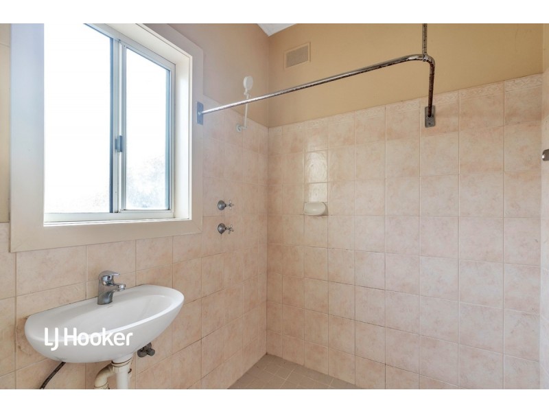 6 Hornet Crescent, Elizabeth East SA 5112