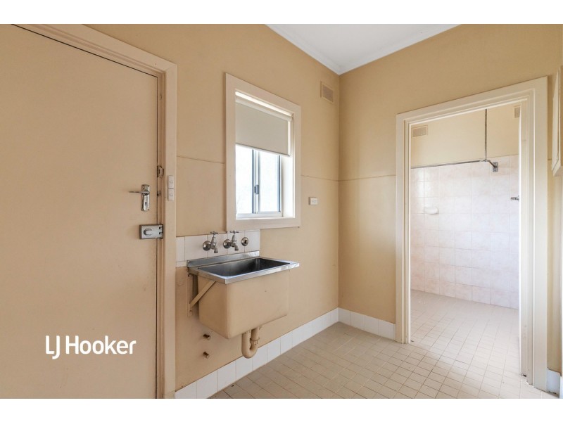 6 Hornet Crescent, Elizabeth East SA 5112