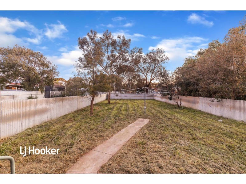 6 Hornet Crescent, Elizabeth East SA 5112