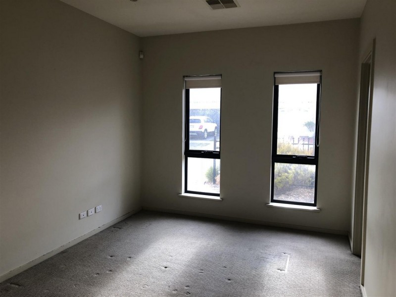 85 Lord Howe, Mawson Lakes SA 5095