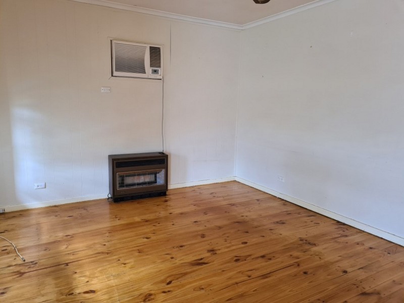 16 Seaborough Road, Elizabeth Park SA 5113