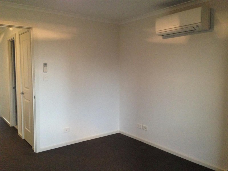 9/17 Euston Walk, Mawson Lakes SA 5095