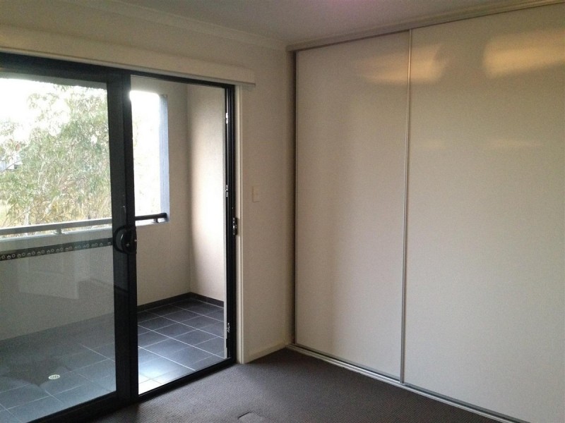 9/17 Euston Walk, Mawson Lakes SA 5095