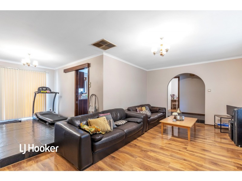 12 Waverley Street, Paralowie SA 5108