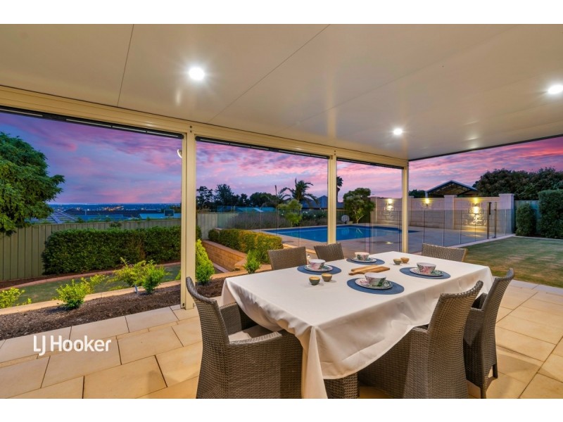 12 Lipson Reach Road, Gulfview Heights SA 5096