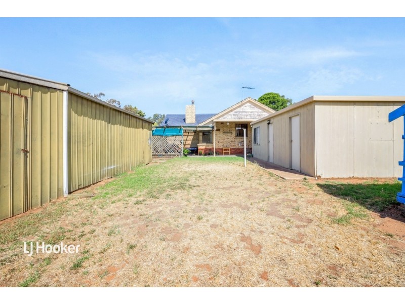 16 Davidson Road, Elizabeth Vale SA 5112