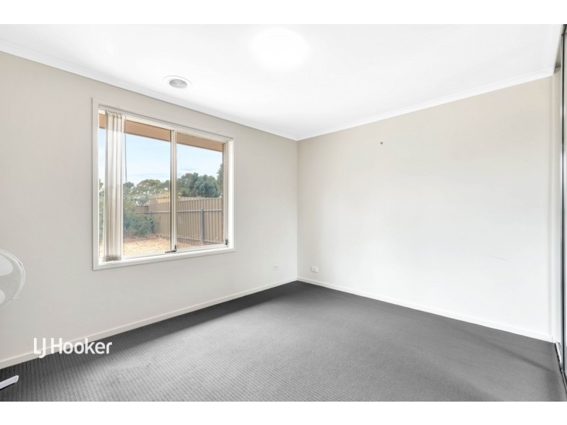 101 President Avenue, Andrews Farm SA 5114