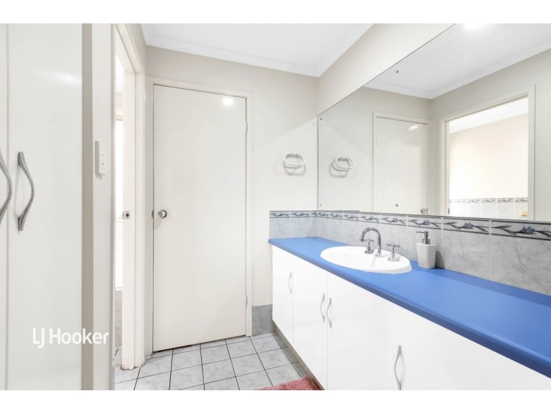 101 President Avenue, Andrews Farm SA 5114