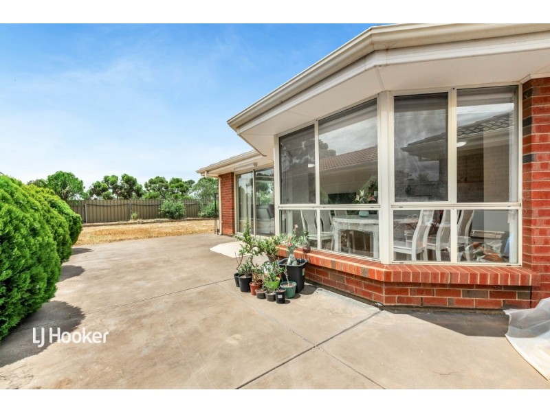 101 President Avenue, Andrews Farm SA 5114