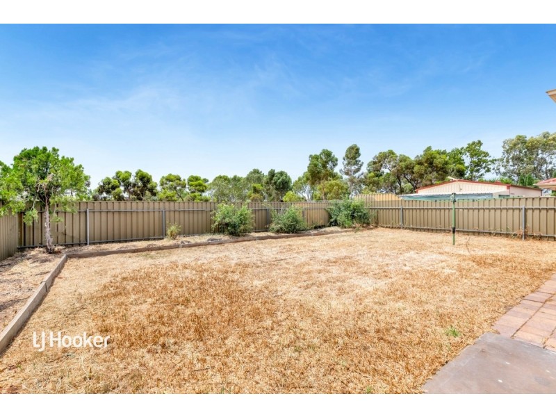 101 President Avenue, Andrews Farm SA 5114