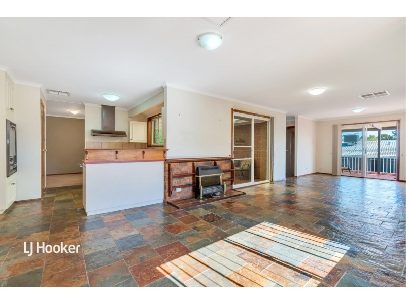 1 Summer Hill Court, Wynn Vale SA 5127